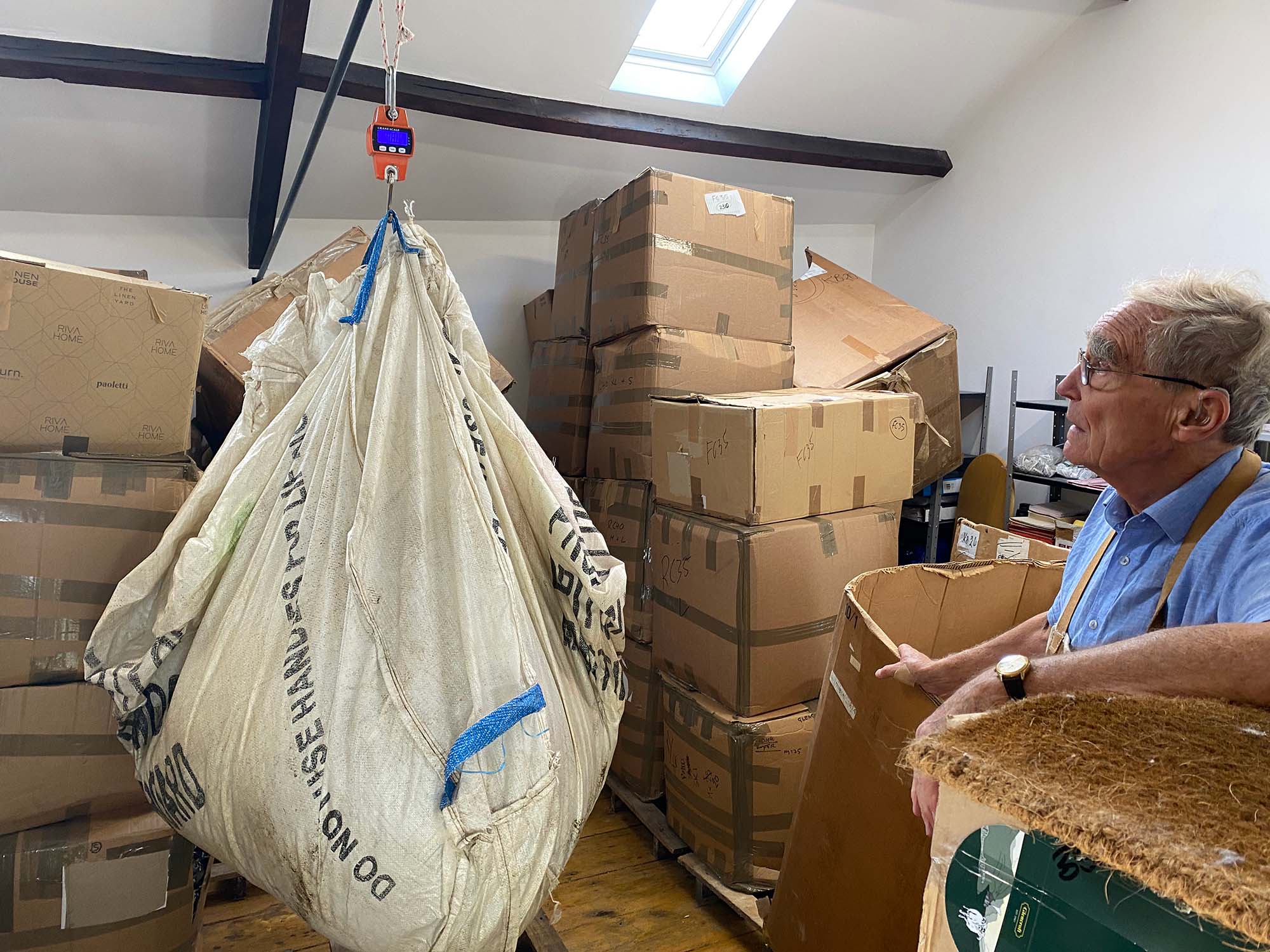 blog weighing woolv Weighing wool on weighing hook